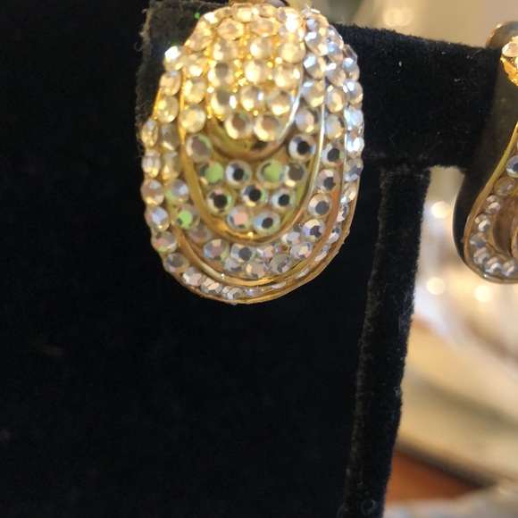 Vintage Swarovski Crystal Shell Style Clip on Earrings-Boutique - Picture 3 of 7